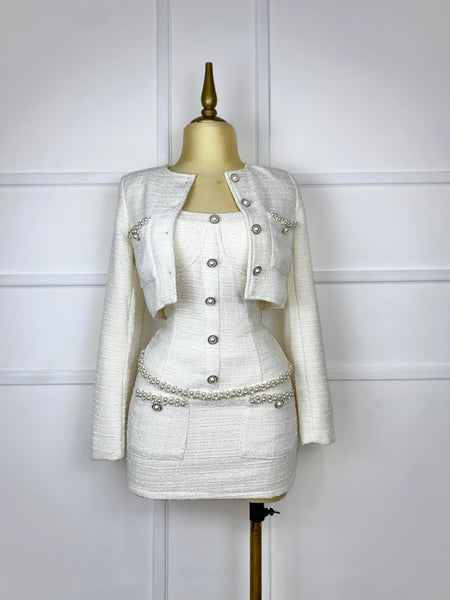 Set tweed beige con perlas