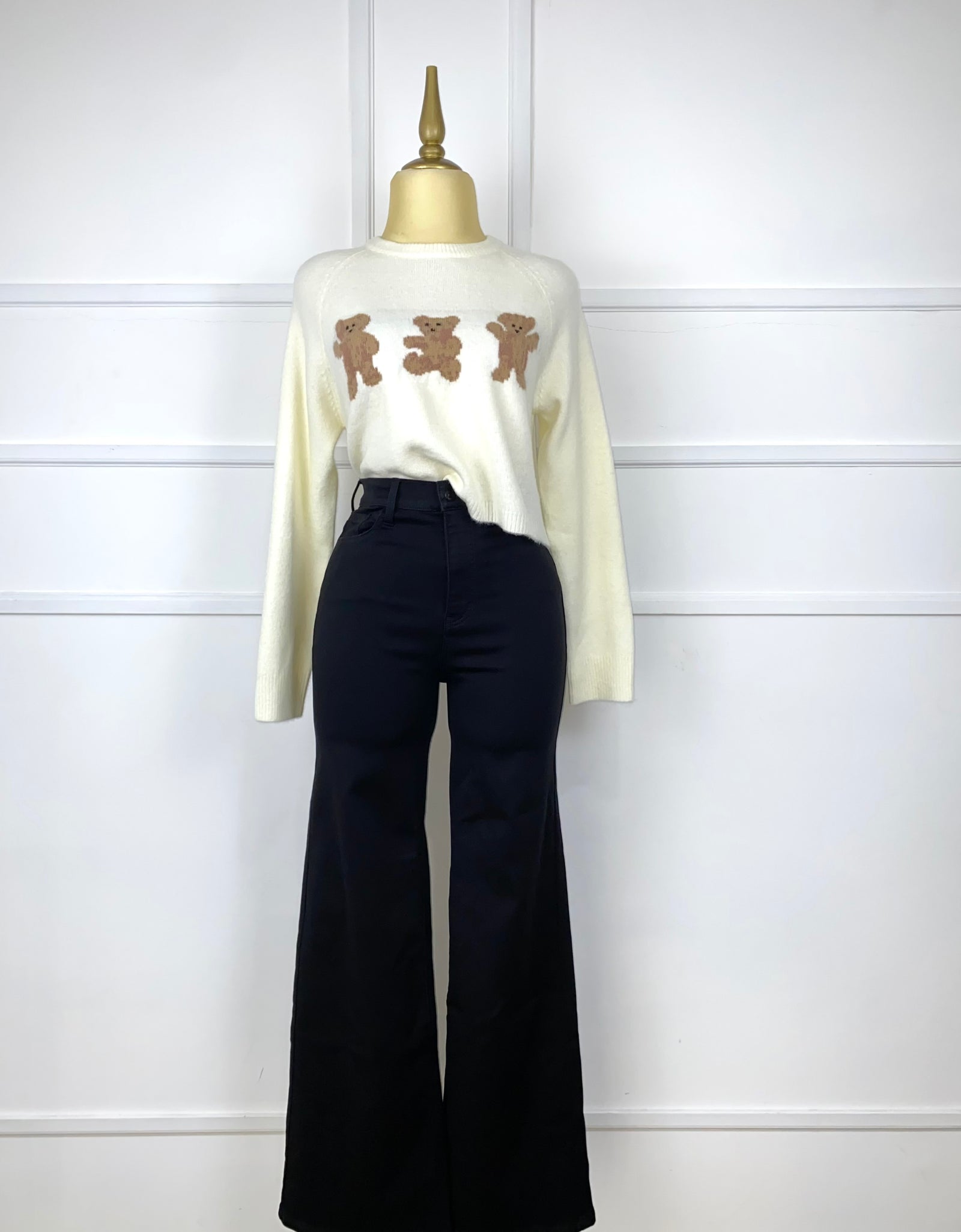 Suéter beige con ositos