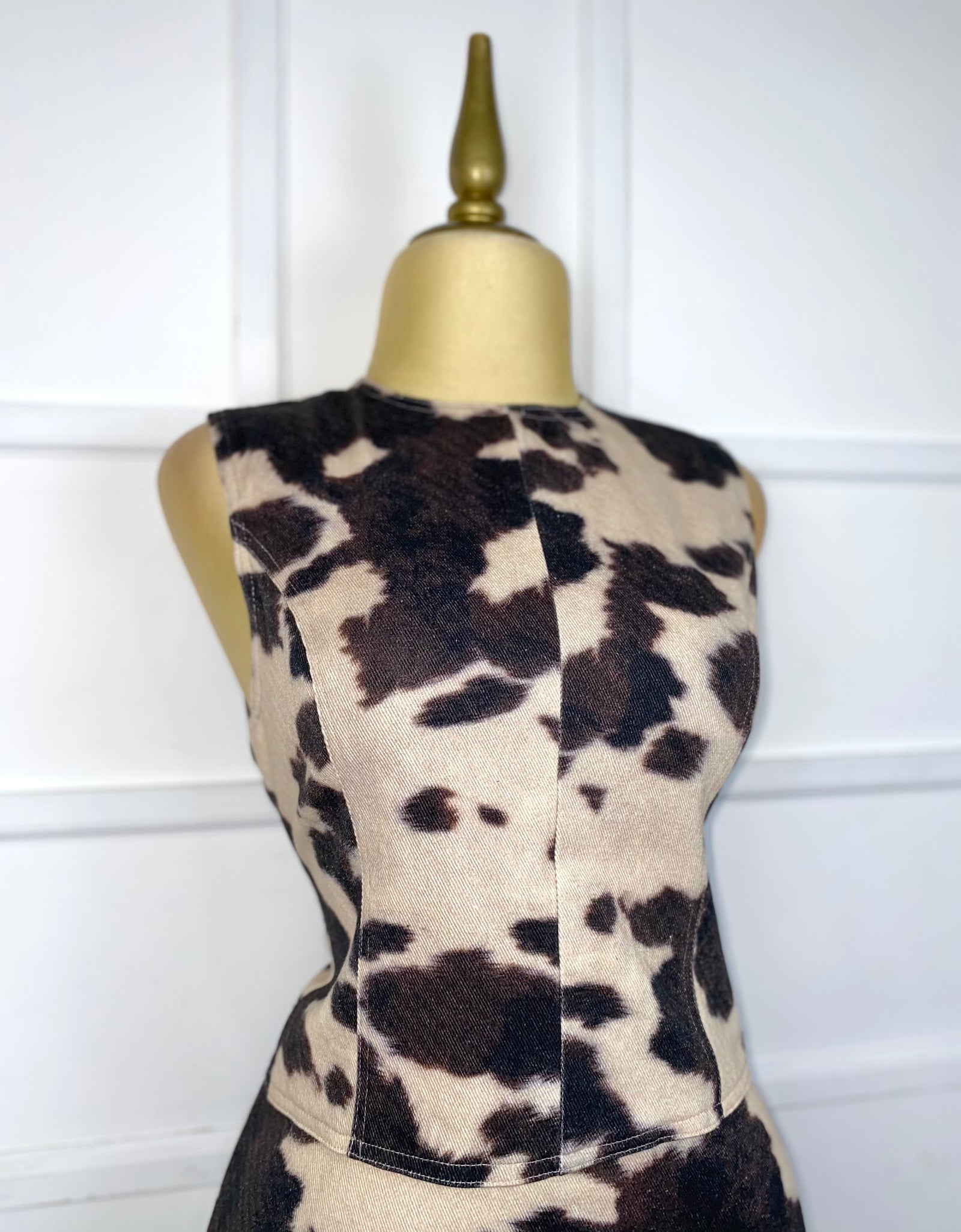 Set mezclilla vaca (blusa y short falda)