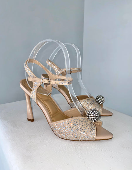 Zapatillas nude con pedrería