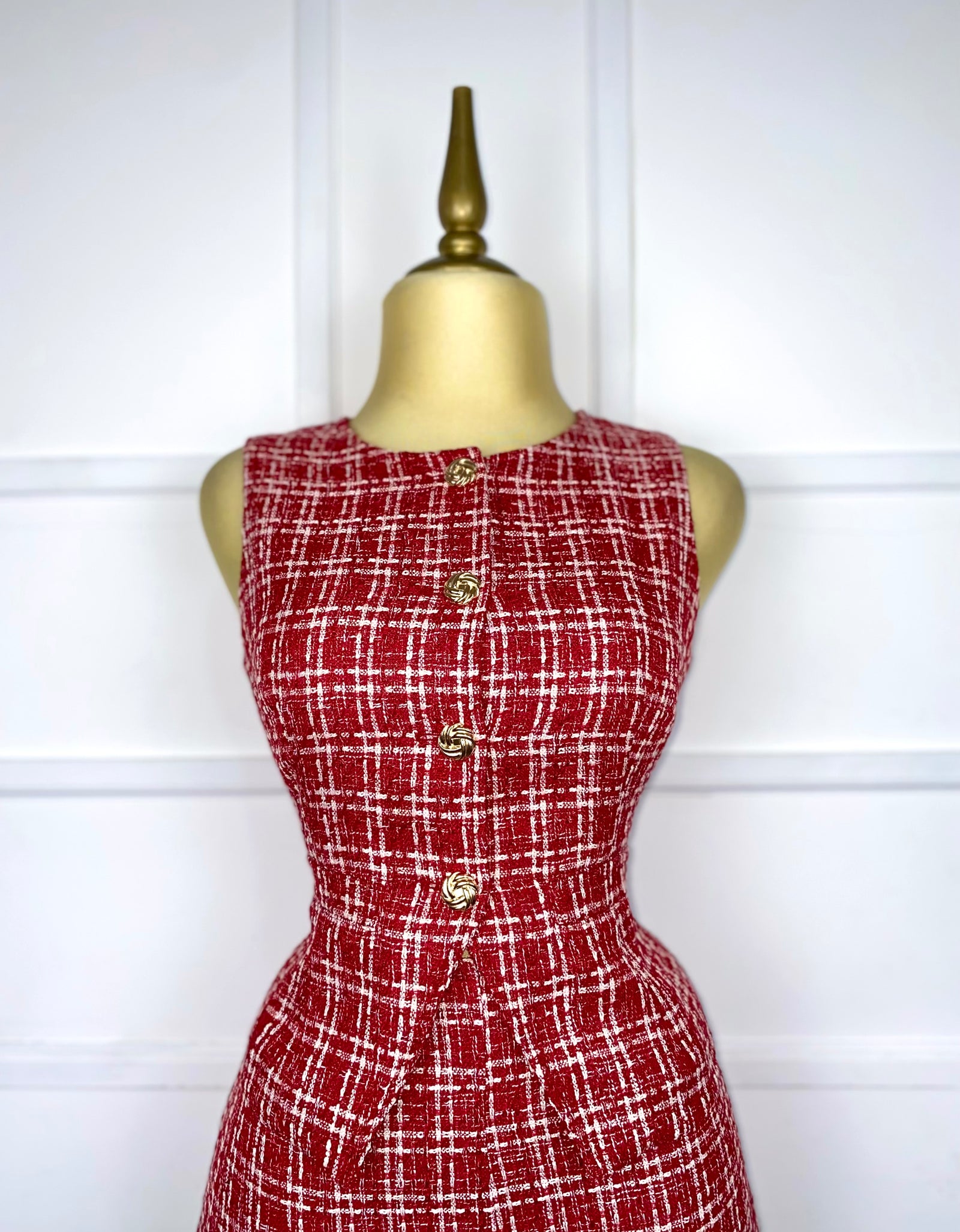 Set tweed rojo botones dorados