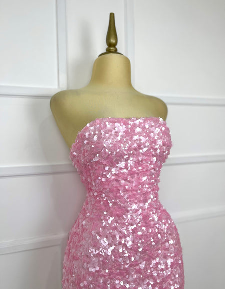 Vestido corto rosa de lentejuela