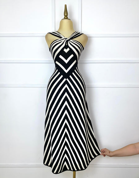 Vestido largo tejido blanco y negro