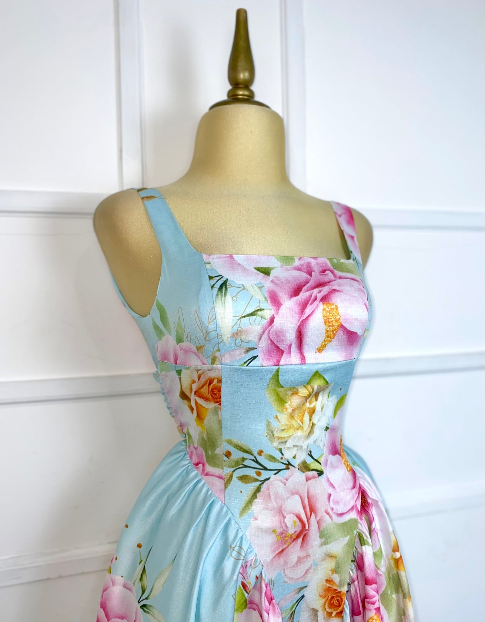 Vestido azul estampado floral