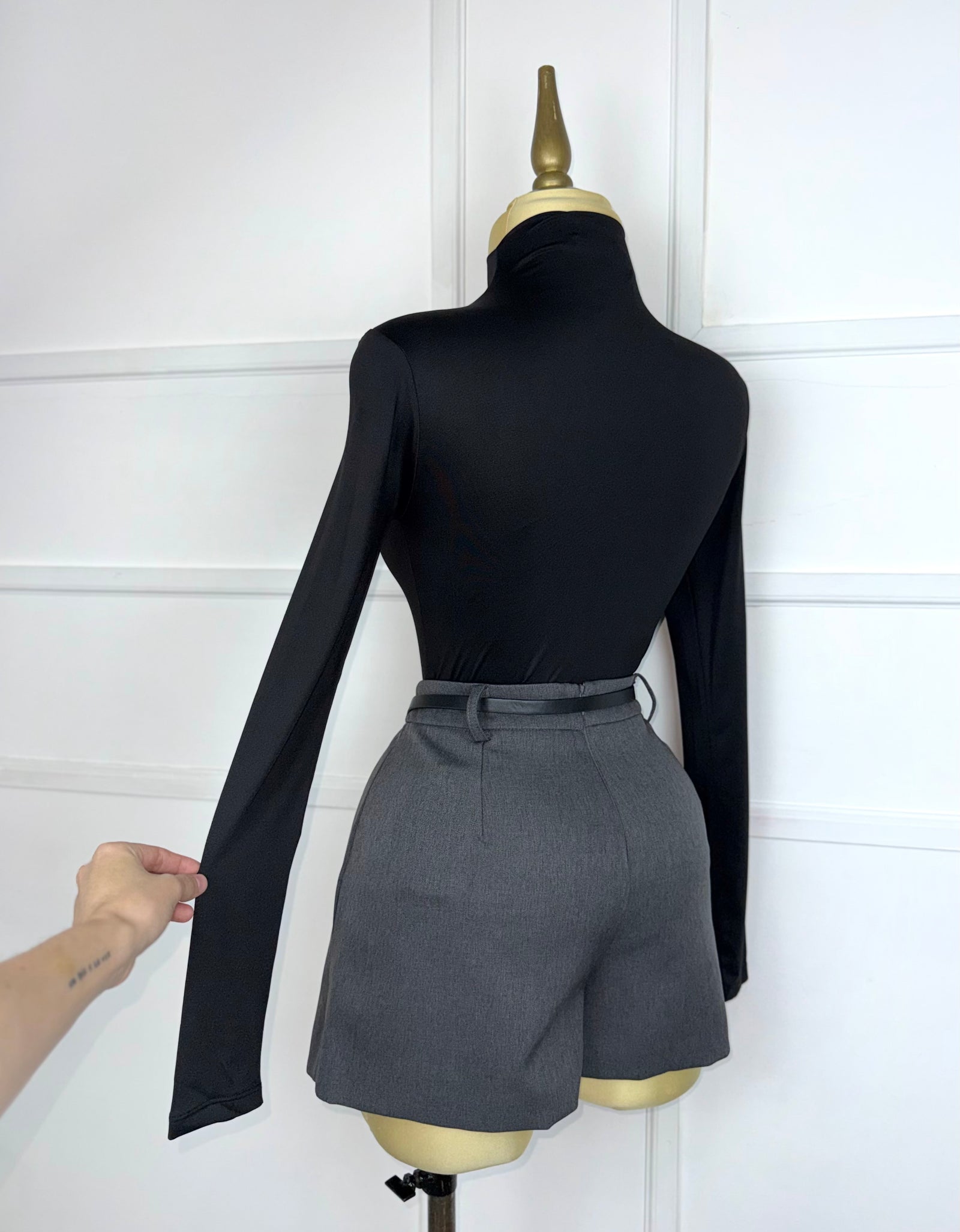 Short falda con cinto