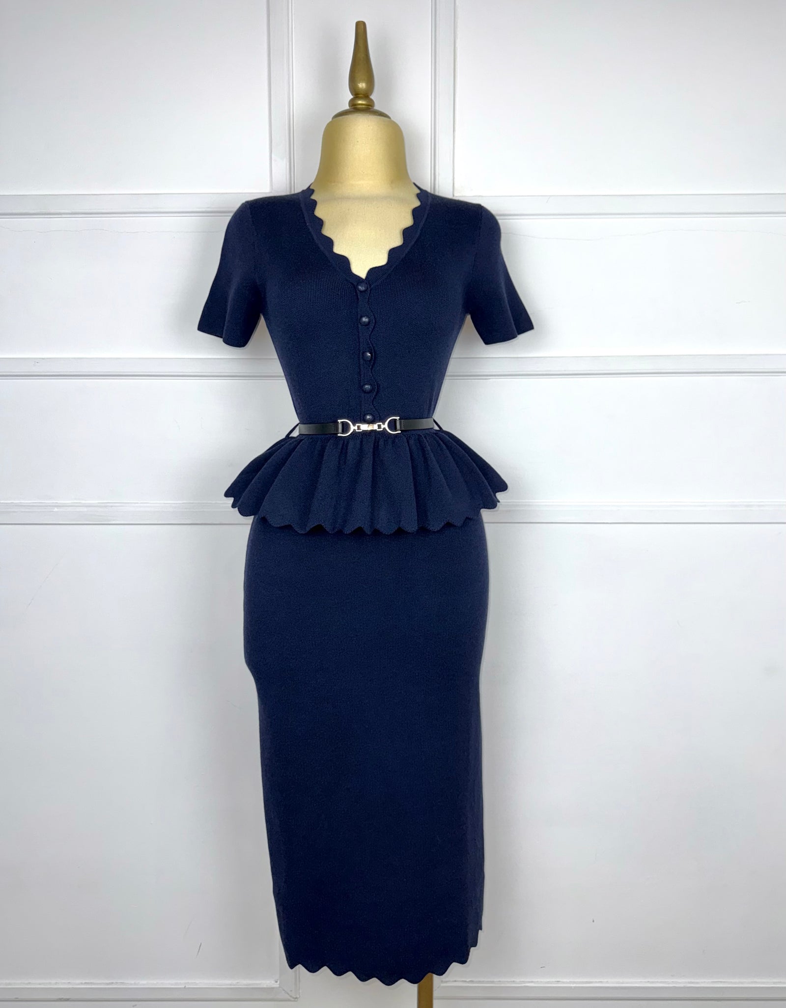 Vestido navy de punto con cinto