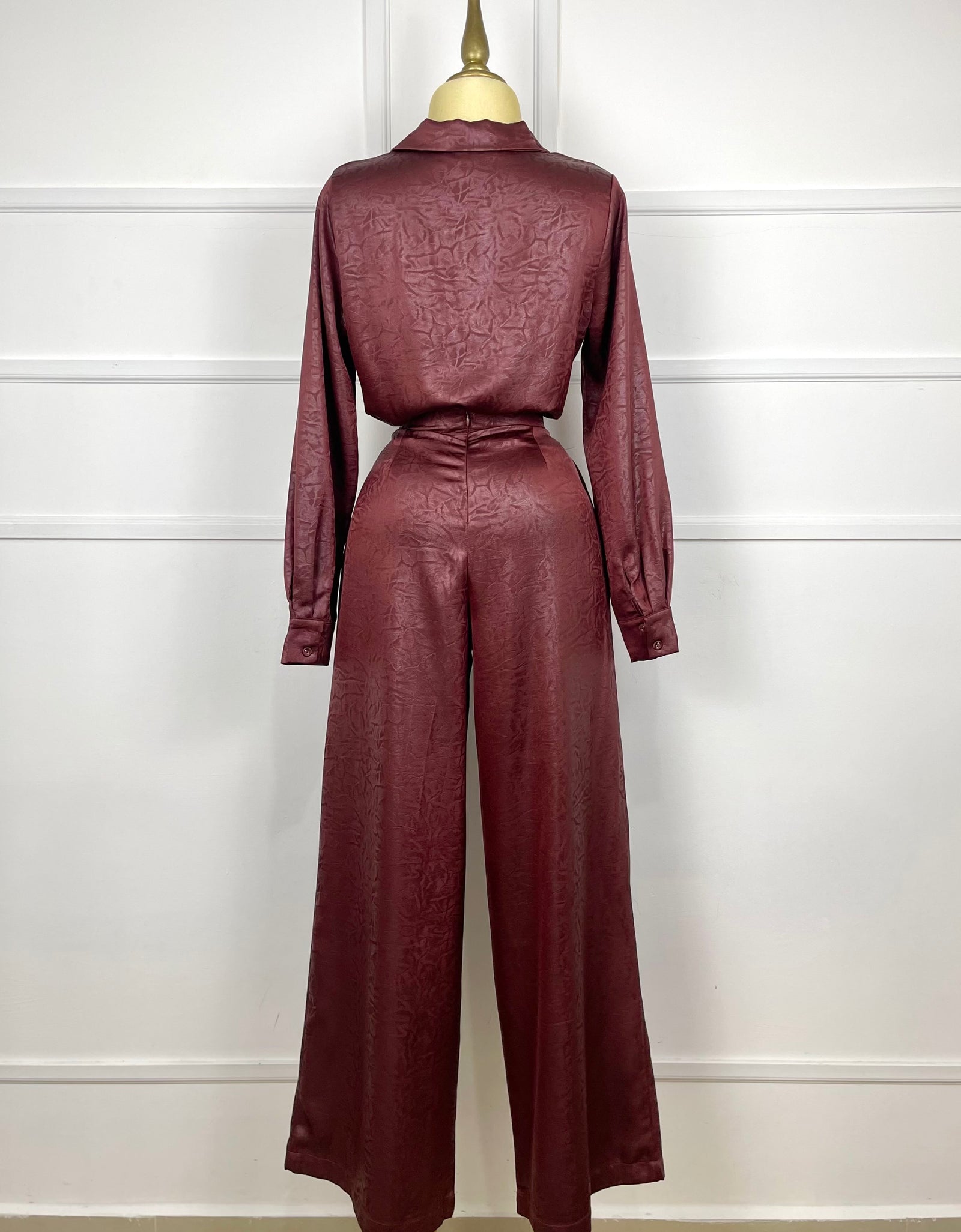 Set tinto con textura vinipiel