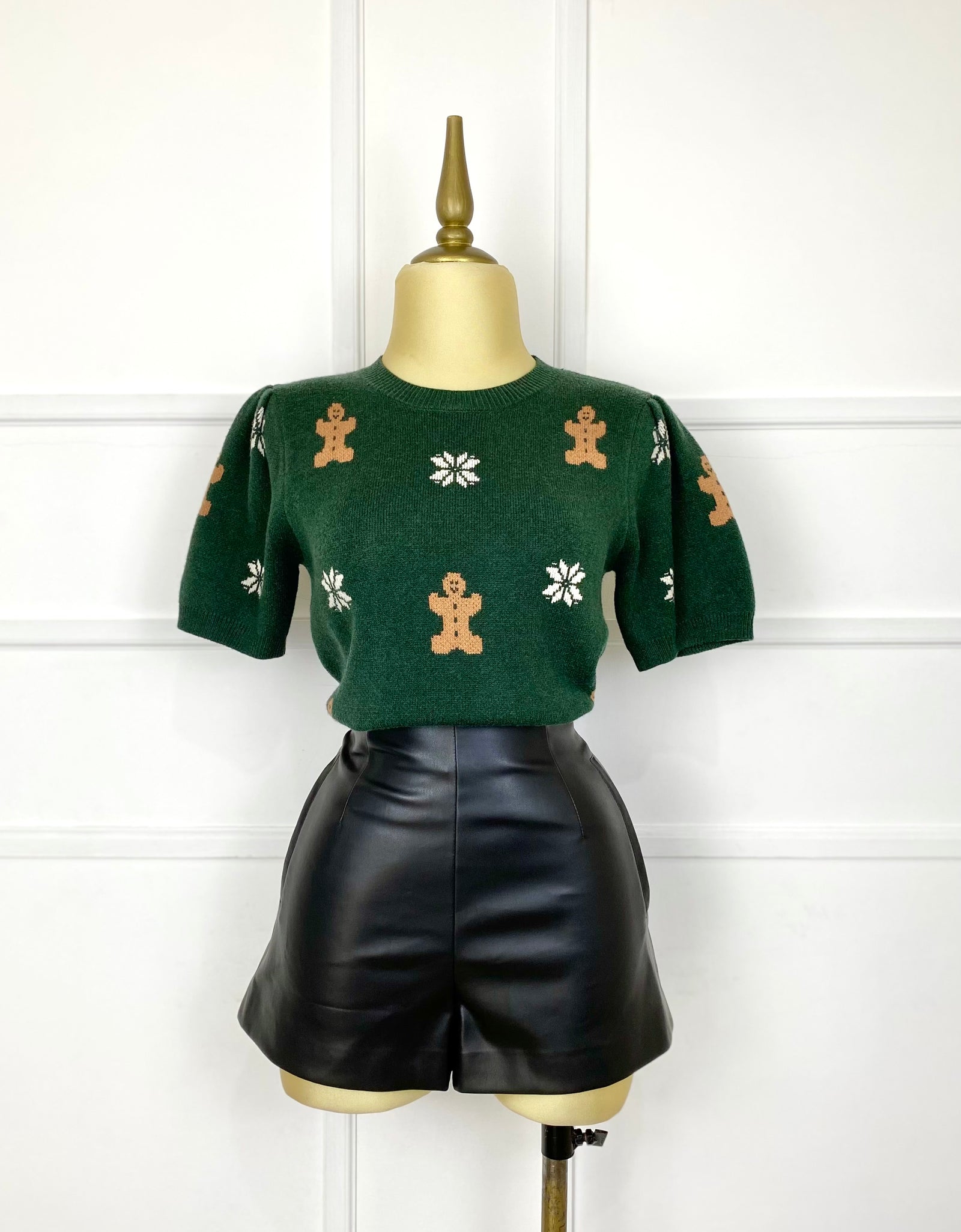 Suéter con estampado navideño (2 colores)