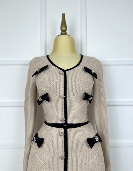 Set moka tejido con moñitos y pedrería