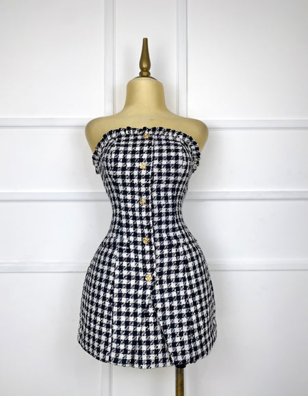 Vestido tweed con botones dorados