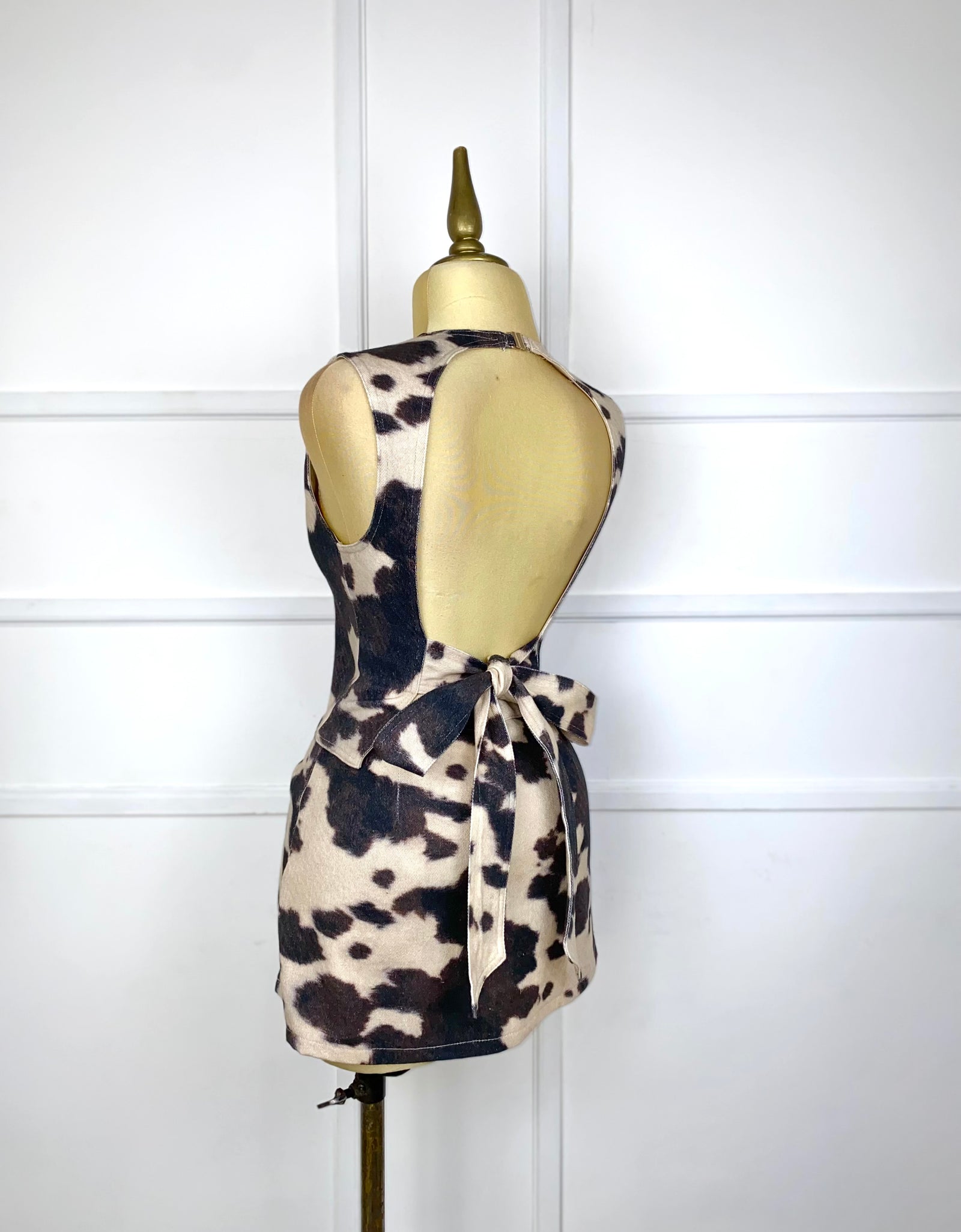 Set mezclilla vaca (blusa y short falda)