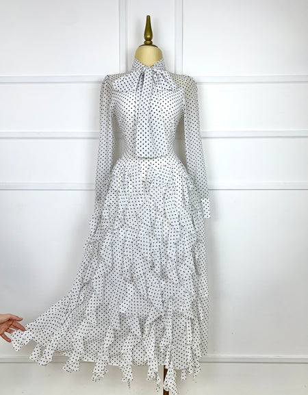 Vestido blanco polka dots con holanes