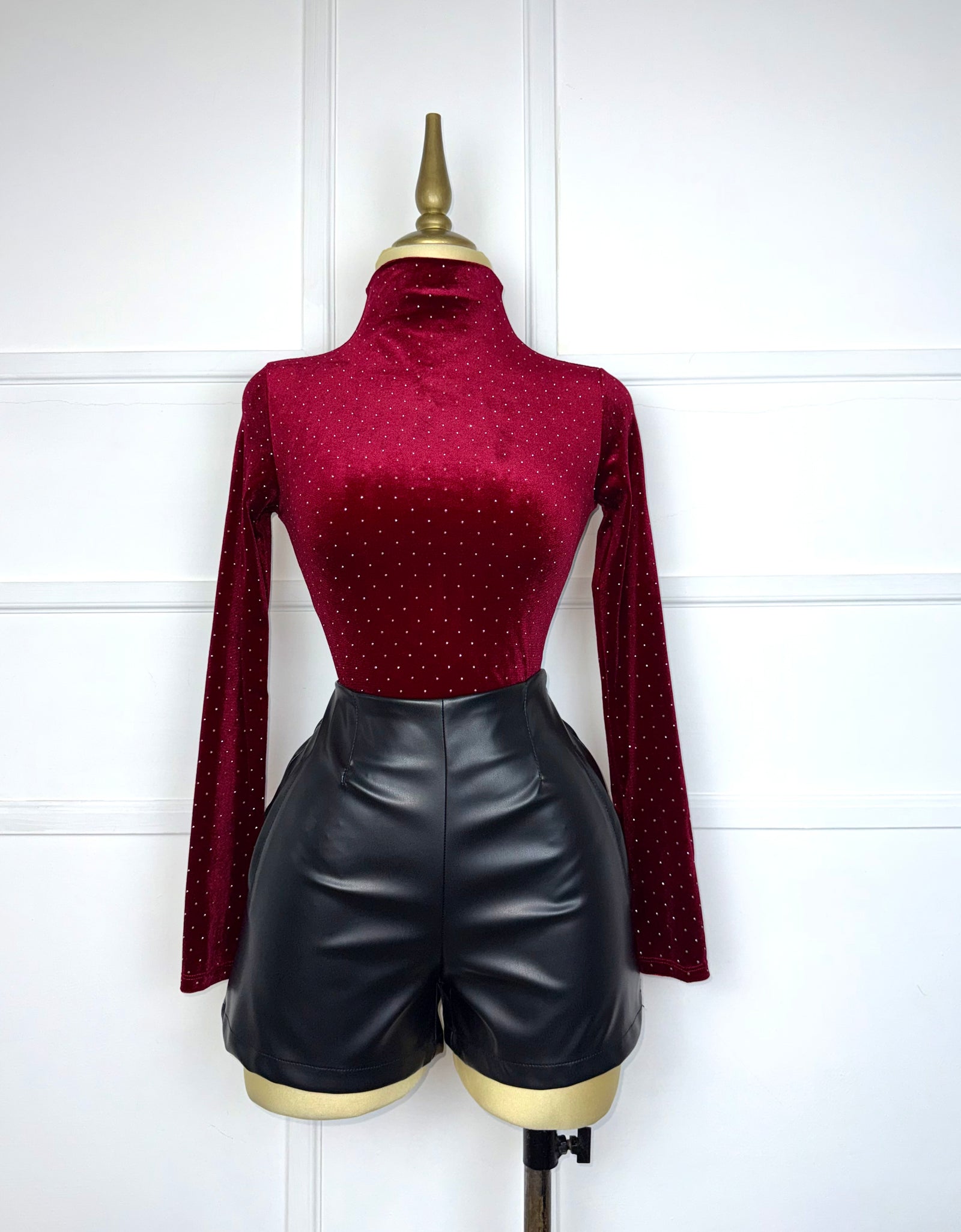 Bodysuit terciopelo con pedrería
