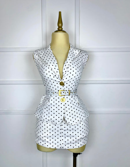 Set blanco tipo mezclilla con lunares y cinto