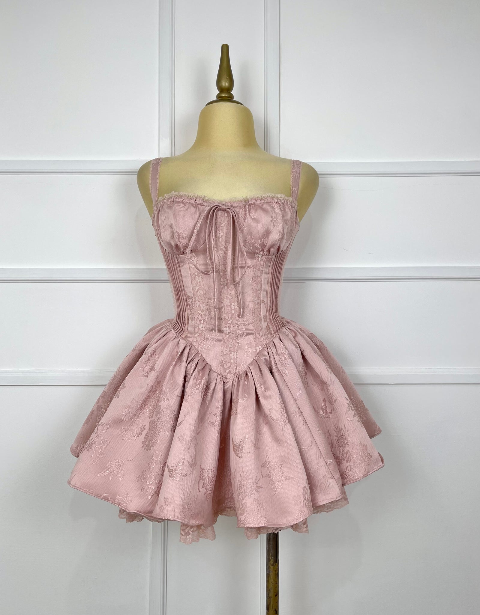 Vestido rosa con textura
