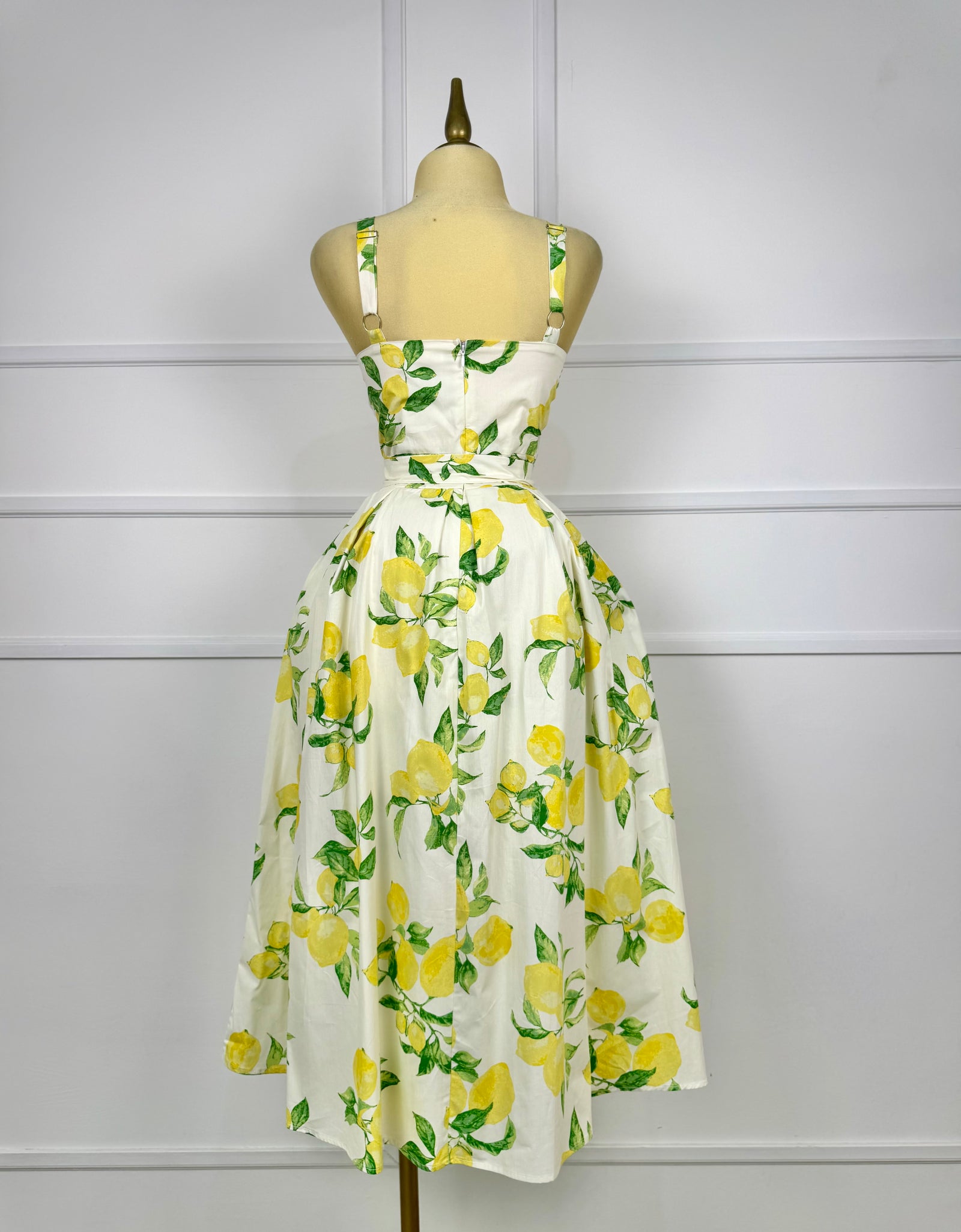 Vestido midi con limones y cinto