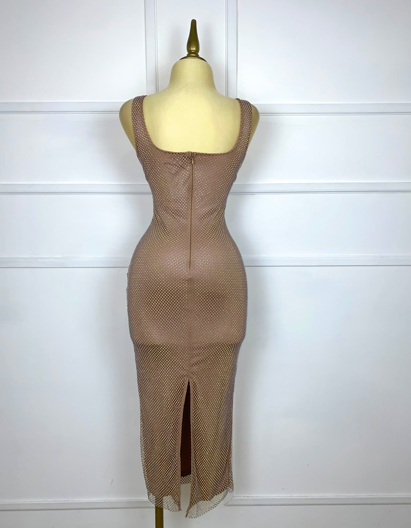 Vestido midi con pedrería