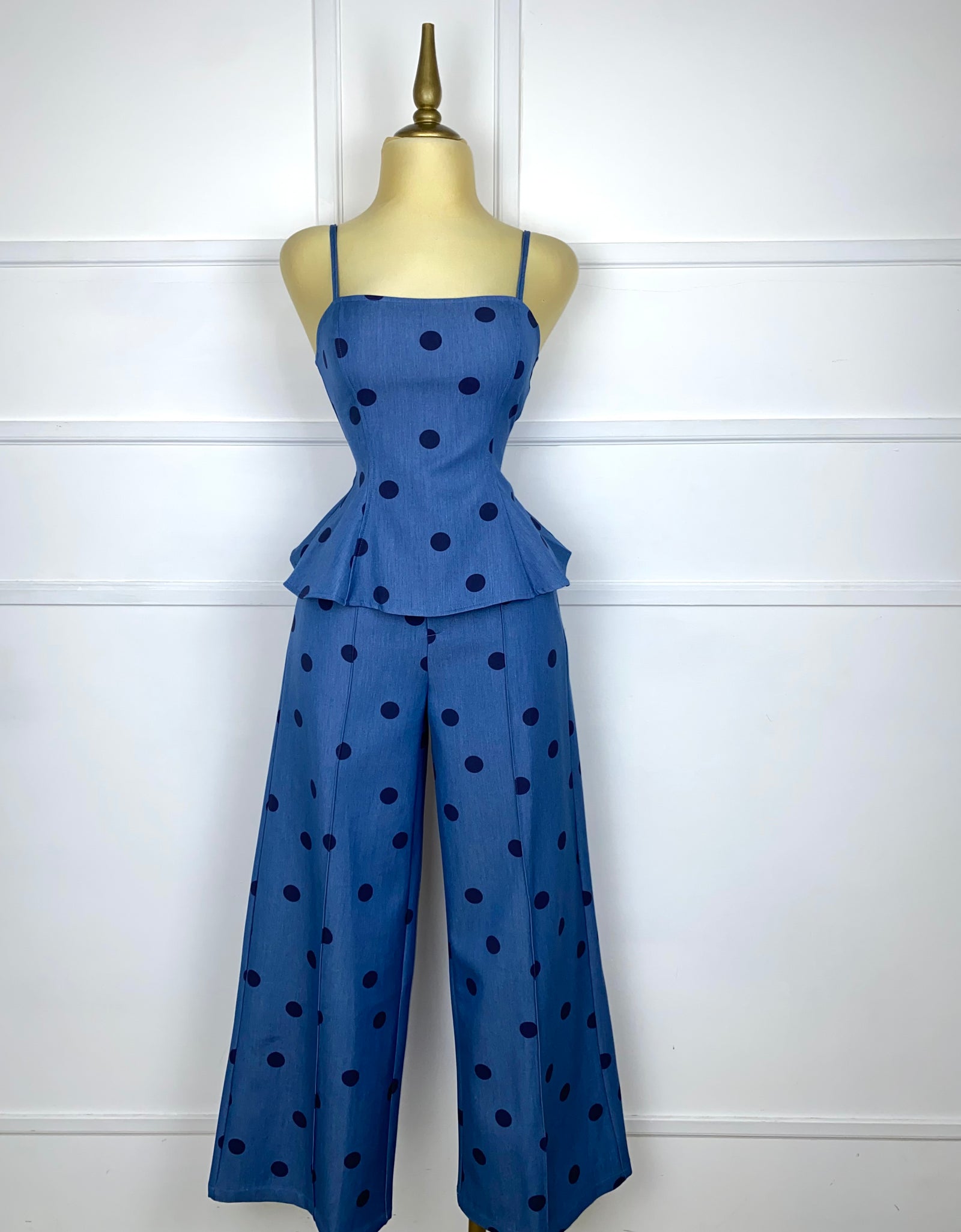 Set azul con lunares