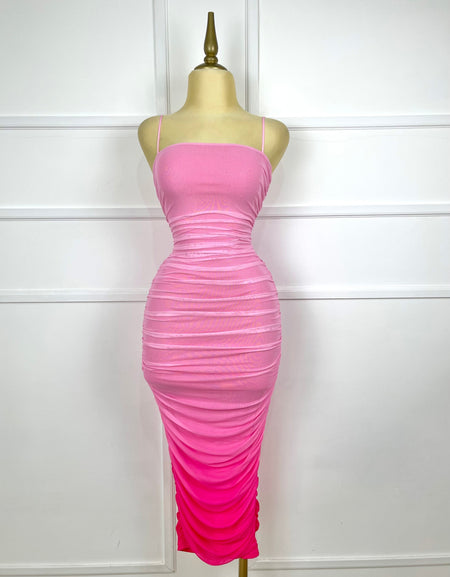 Vestido midi tonalidades rosas