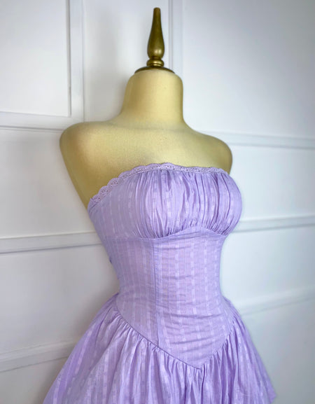 Vestido lila strapless
