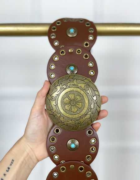 Cinto con círculos y piedra turquesa