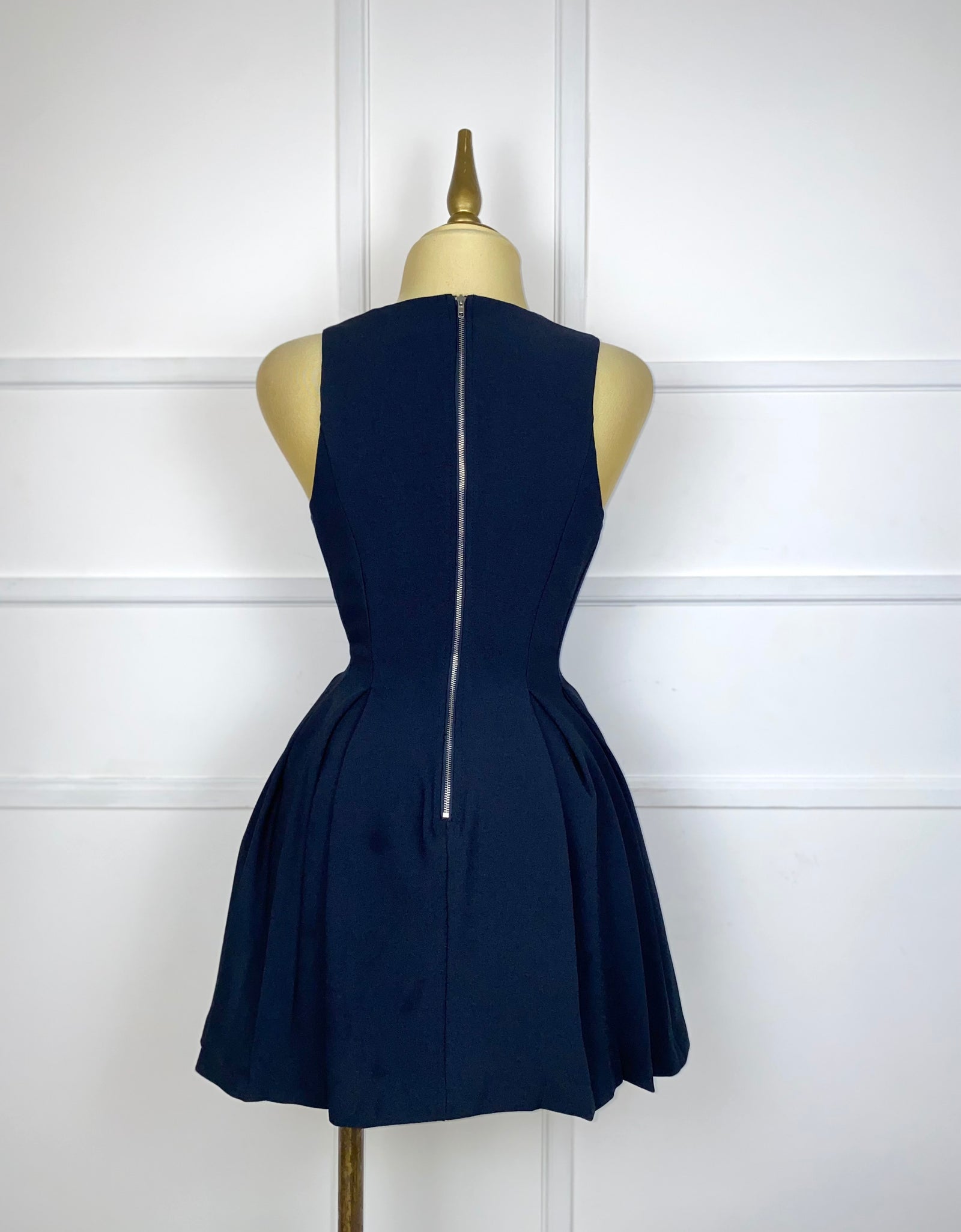 Vestido azul botones pedrería y perlitas