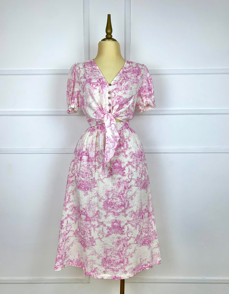 Set beige con estampado rosa