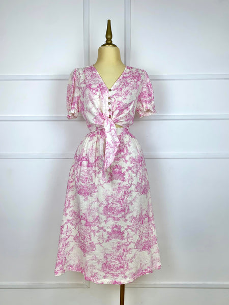 Set beige con estampado rosa