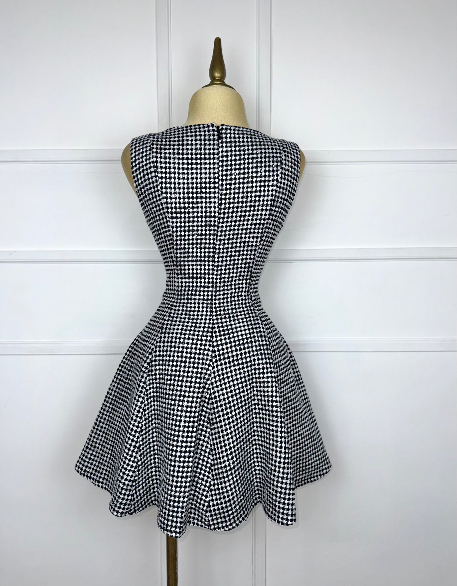 Vestido tweed estampado con botones