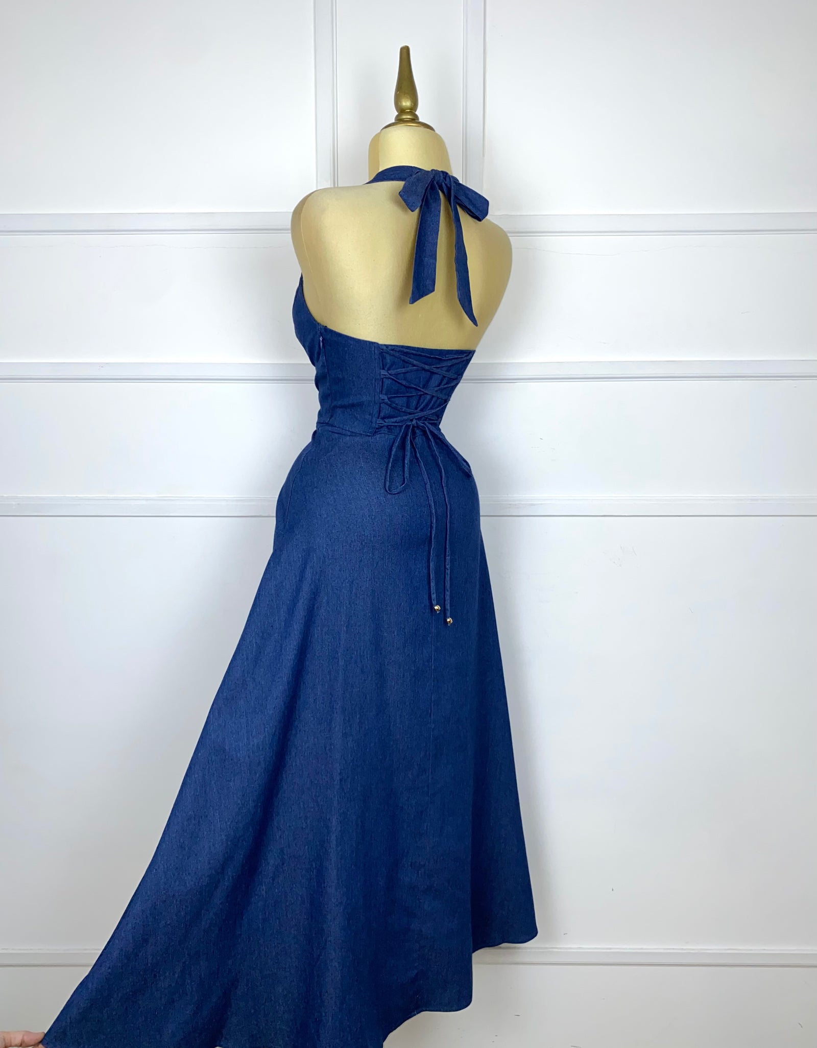 Vestido midi de mezclilla con cordones