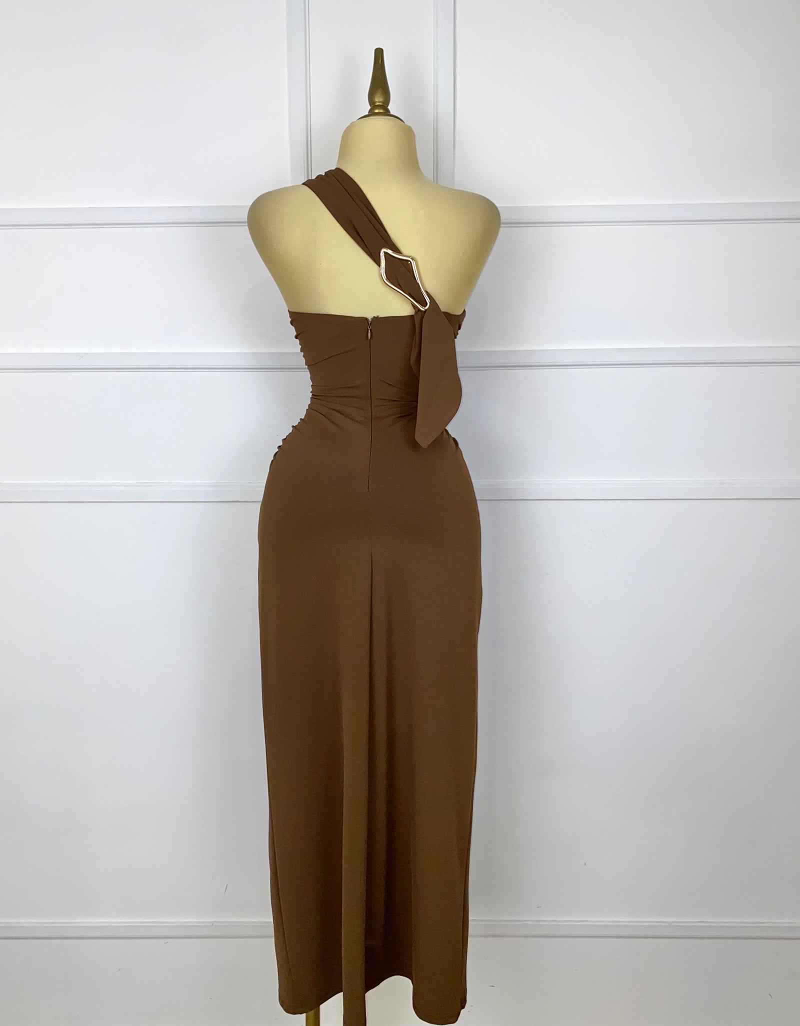 Vestido café stretch largo