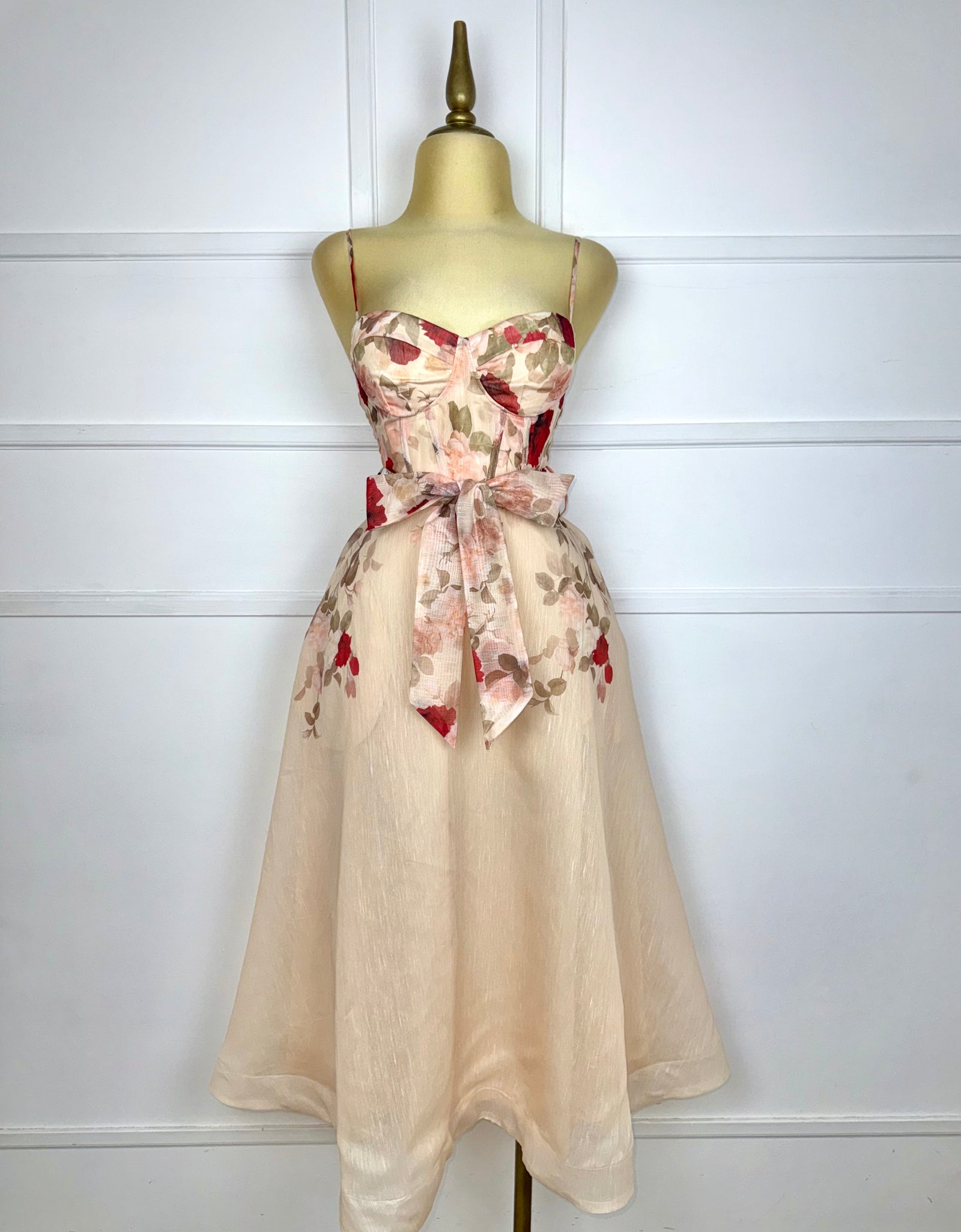 Vestido beige midi estampado con copas
