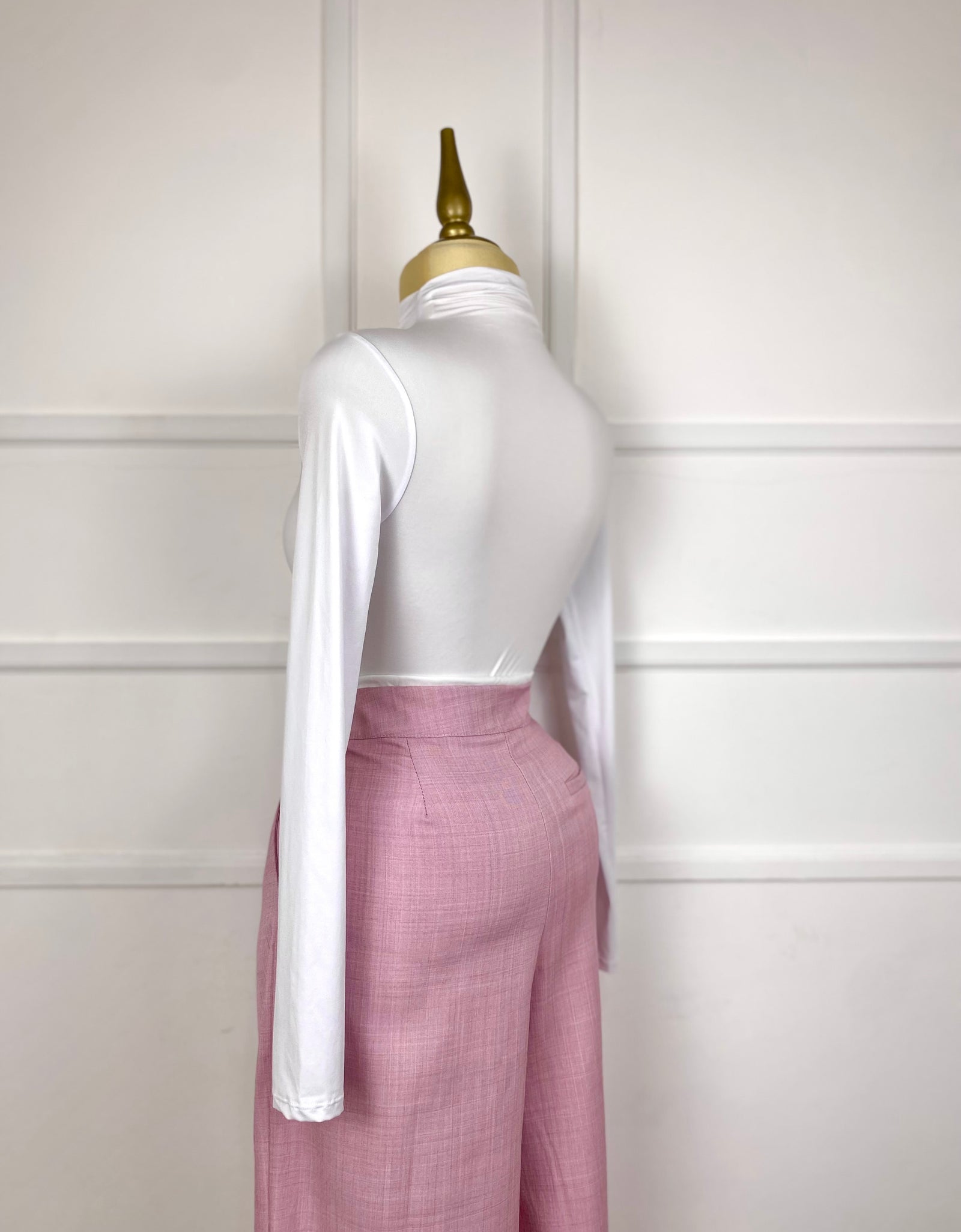 Pantalón rosa con listón