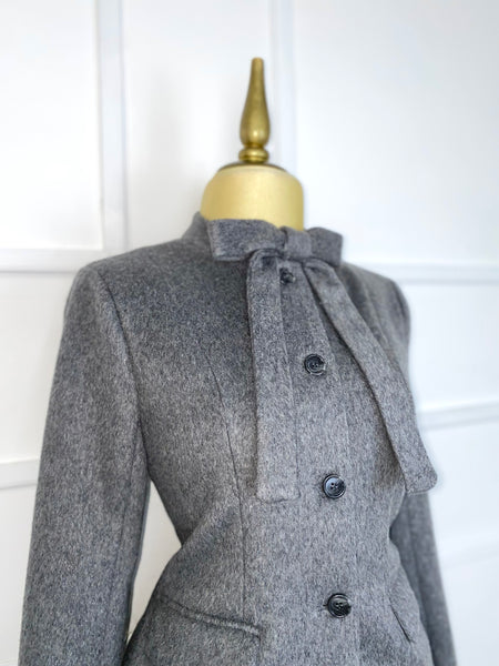 Abrigo gris afelpado