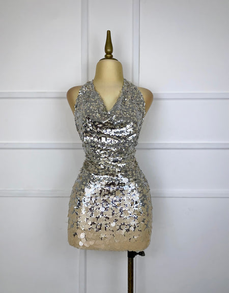 Vestido con lentejuelas plata y beige