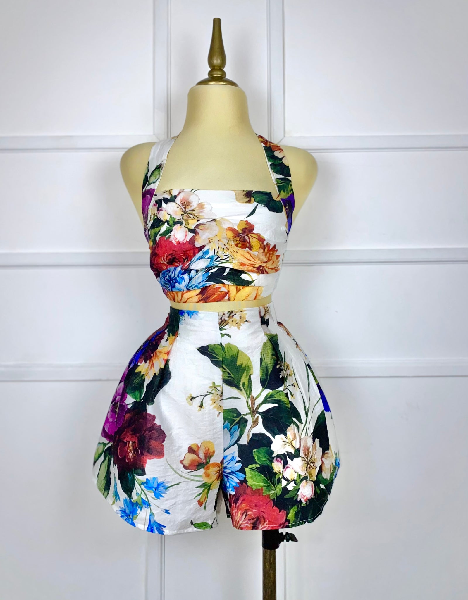 Set blanco con estampado flores