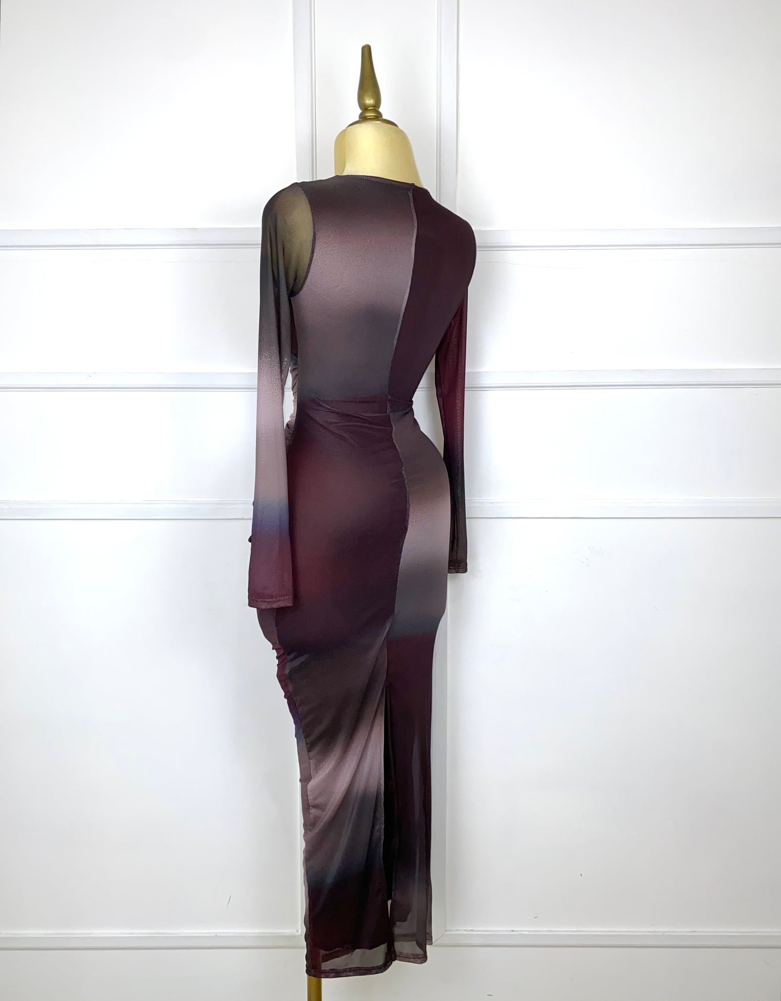 Vestido drapeado en colores tintos