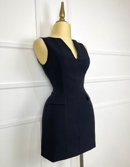 Vestido corto negro liso