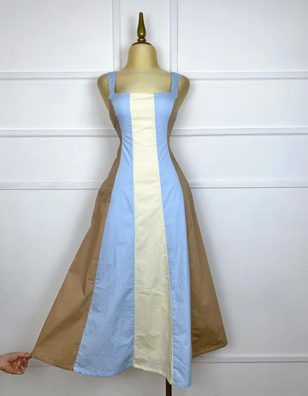 Vestido midi con líneas