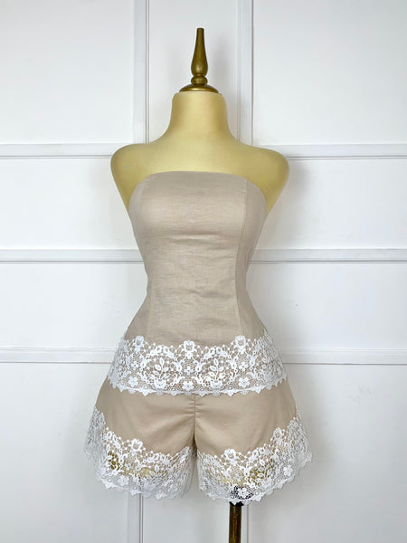 Set nude tipo lino con encaje