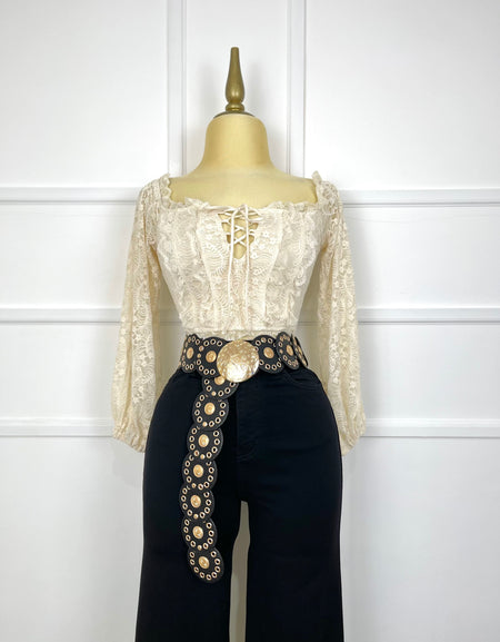 Blusa beige de encaje