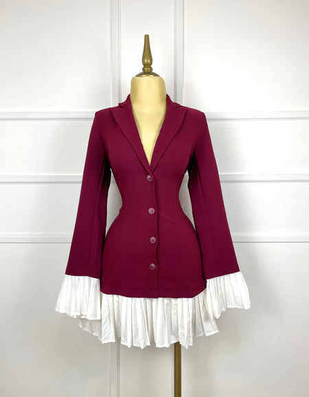 Vestido tinto tipo blazer con plisado