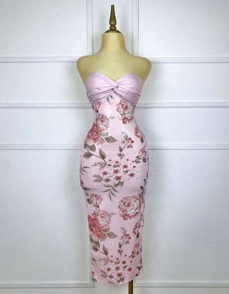 Vestido rosas con lentejuelas strapless