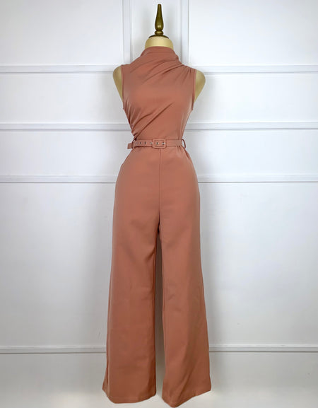 Palazzo liso con cinto