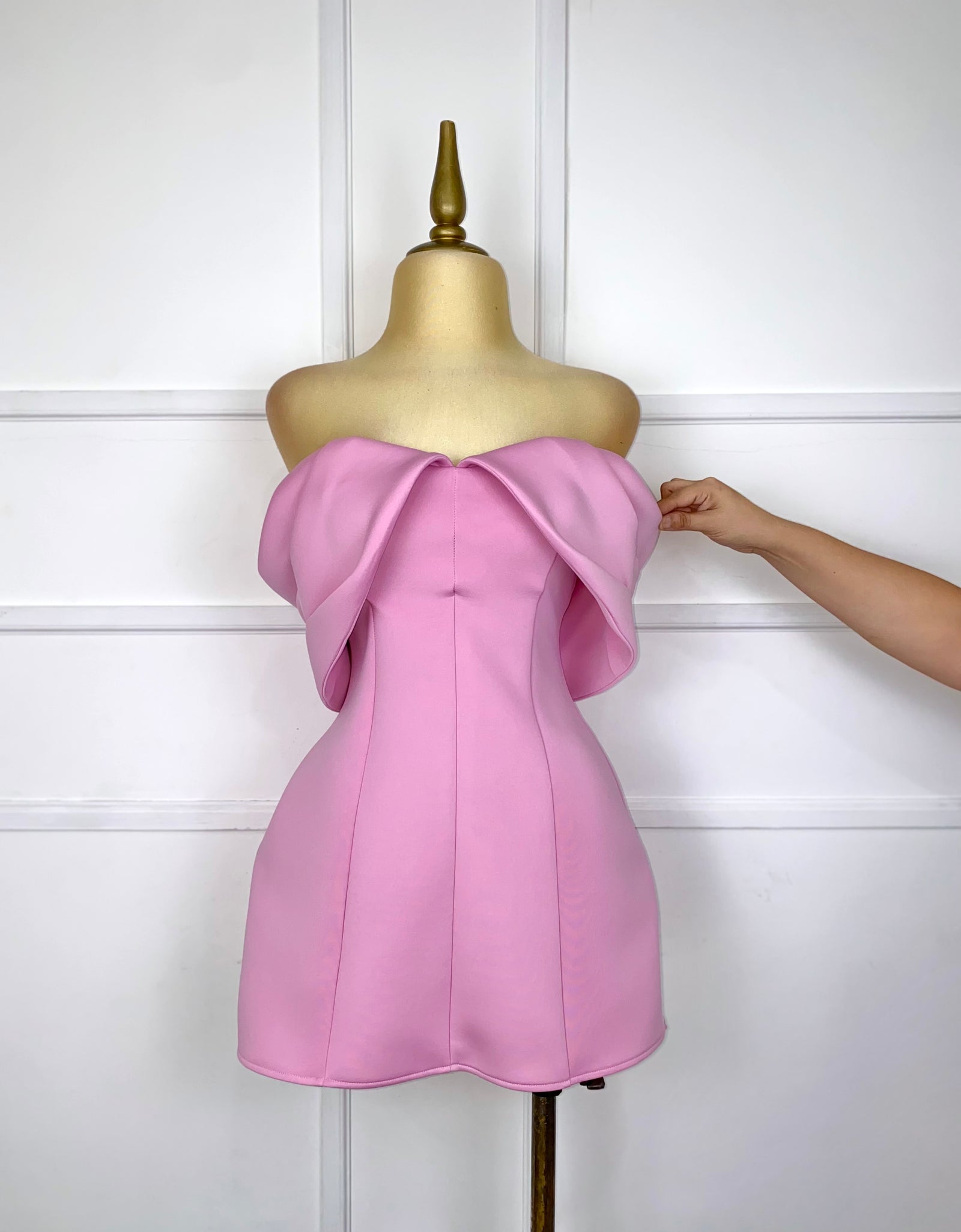 Vestido corto rosa liso