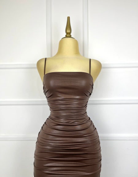 Vestido vinipiel drapeado