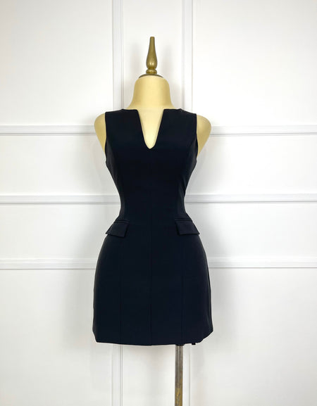 Vestido corto negro liso