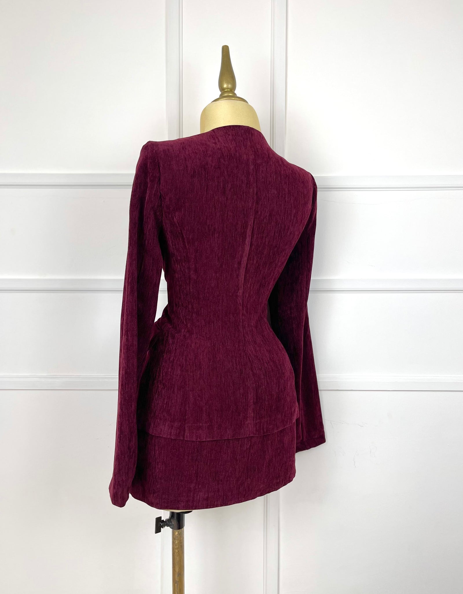Set tinto gamuza con botones