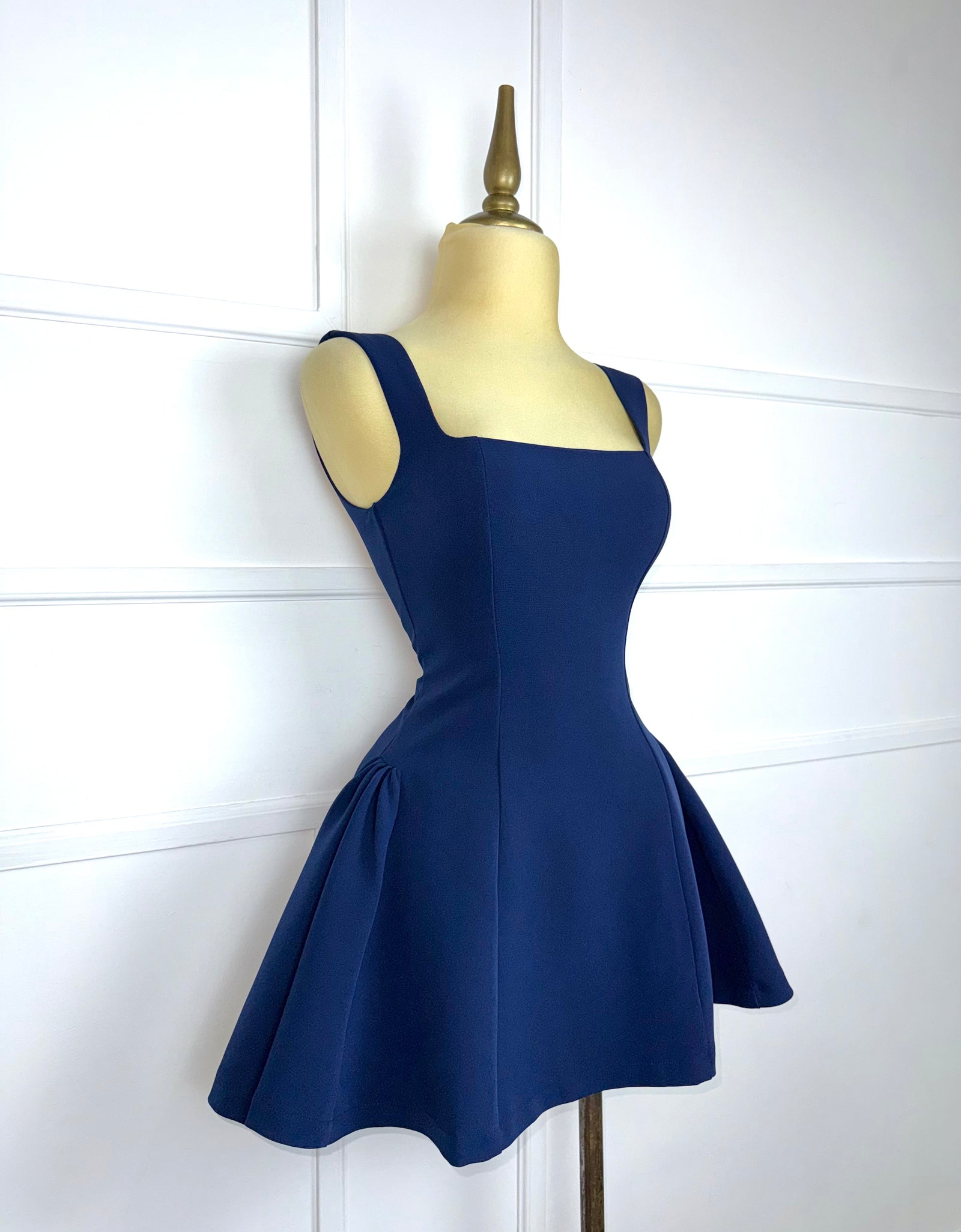 Vestido corto azul marino
