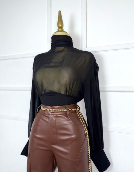 Bodysuit negro con escote en espalda